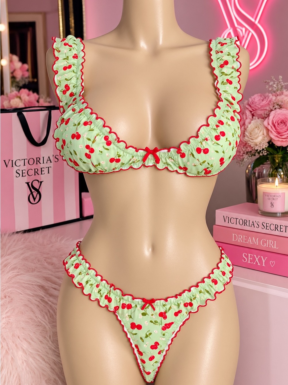 Woman’s Swim Suit Set